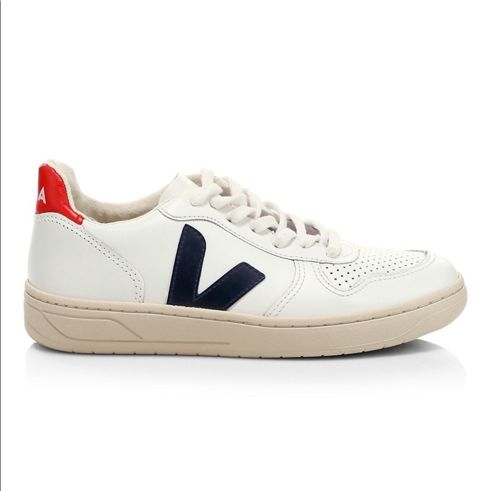 Vejas Women's V-10 Leather Low-Top Sneakers
